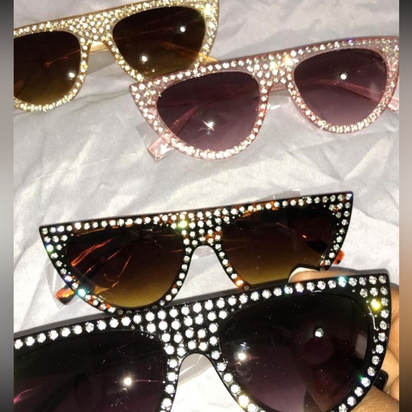 COPY - SUNGLASSES! Every size, color, shape and frame😍😍 - Picture 9 of 16